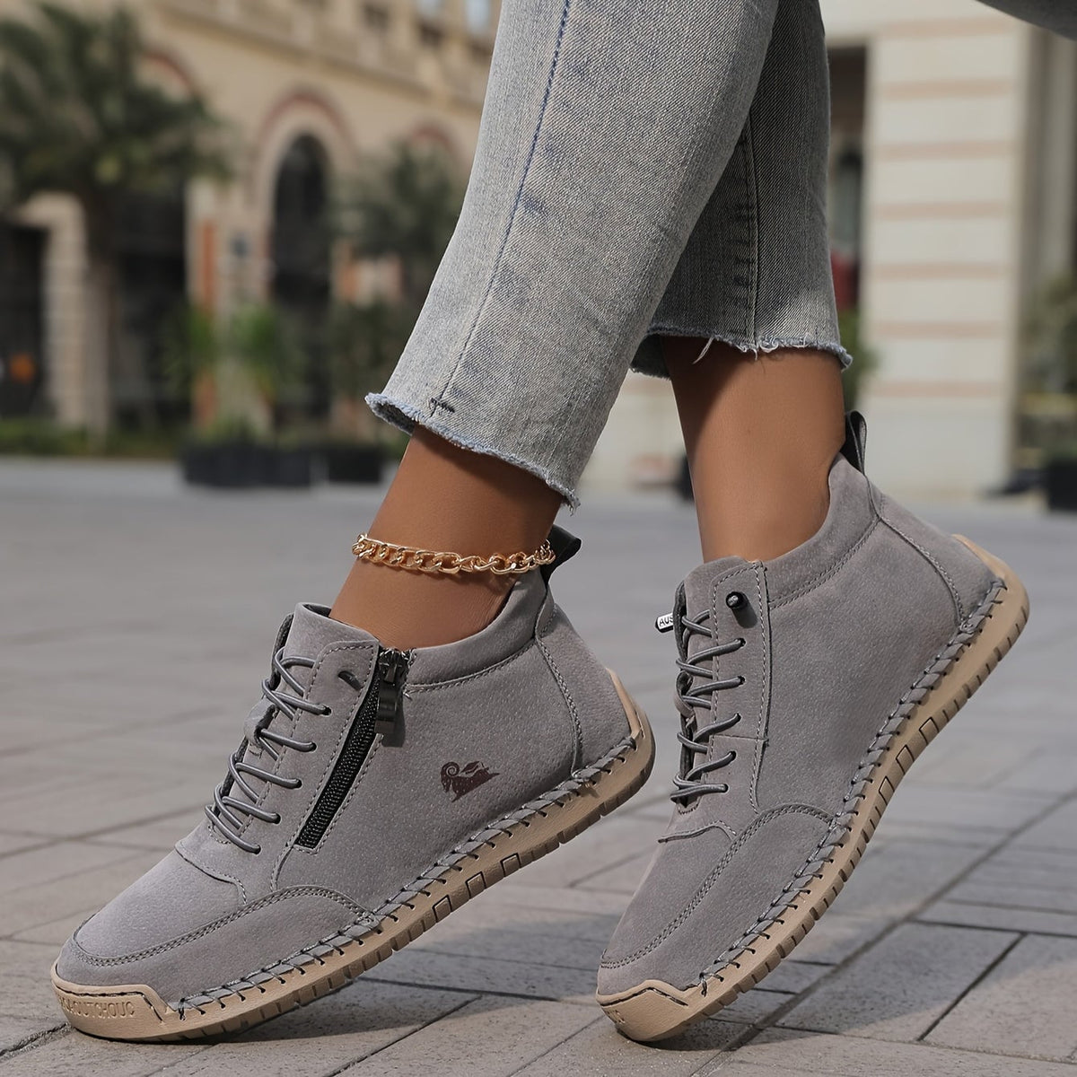 Ilva Sneakers Donna con Lacci e Suola Piatta in Grigio, foto 1