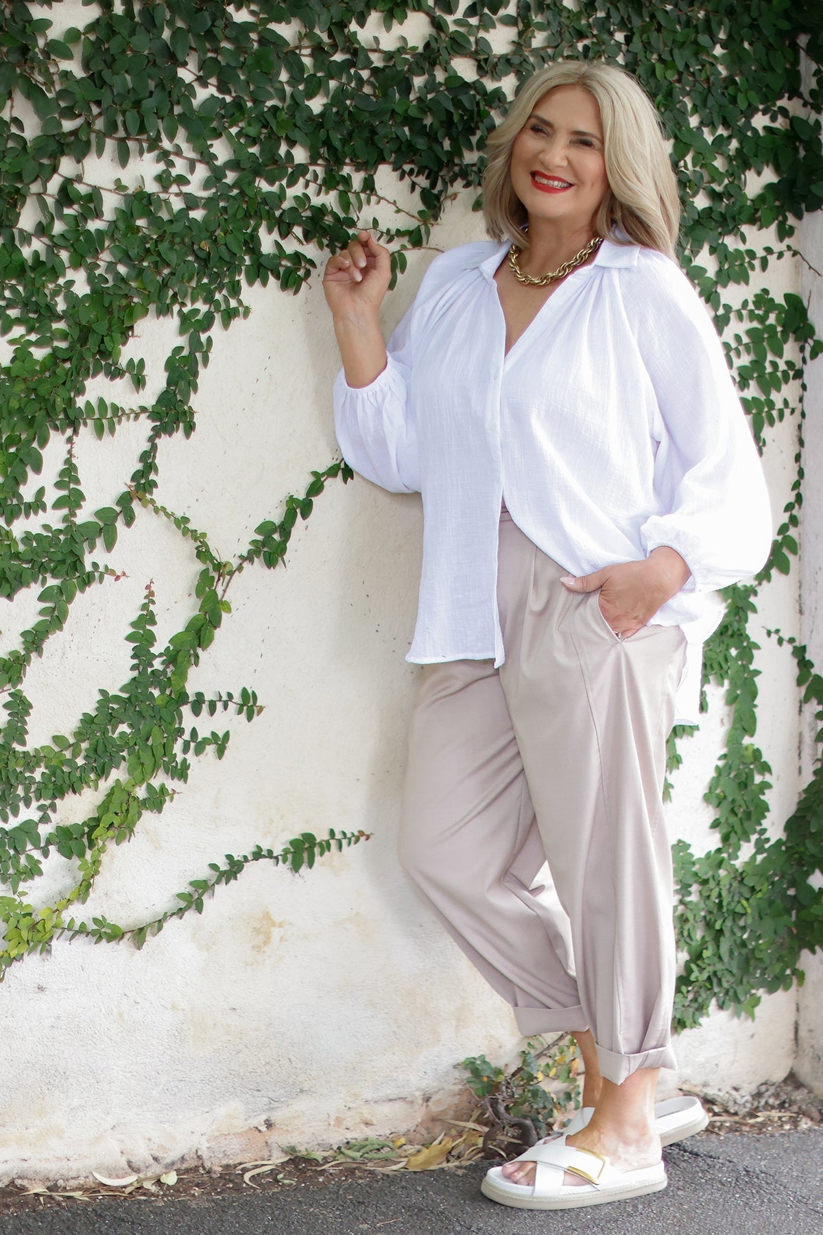 Maristella Pantaloni Donna dalla Vestibilità Morbida con Tasche, foto 6
