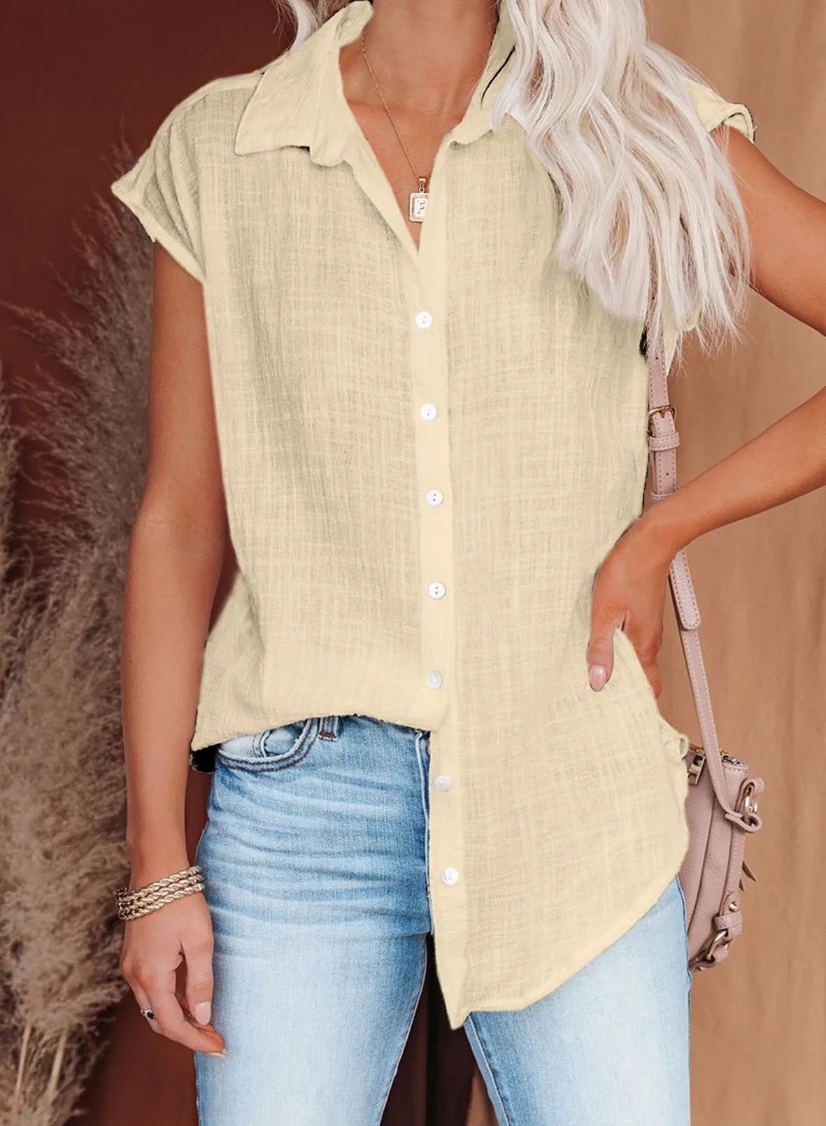 Valchiria Blusa Donna dalla Vestibilità Morbida con Collo Classico con Bottoni, foto 3