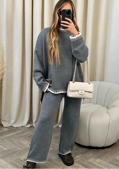 Giosetta Completo Donna a Zampa con Girocollo a Maniche Lunghe in Beige, foto 4