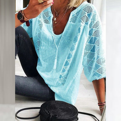 Isabeau Blusa Donna dalla Vestibilità Morbida con Scollo a V e Pizzo, foto 1