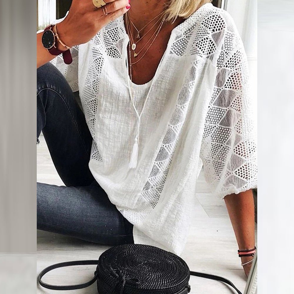 Isabeau Blusa Donna dalla Vestibilità Morbida con Scollo a V e Pizzo, foto 4