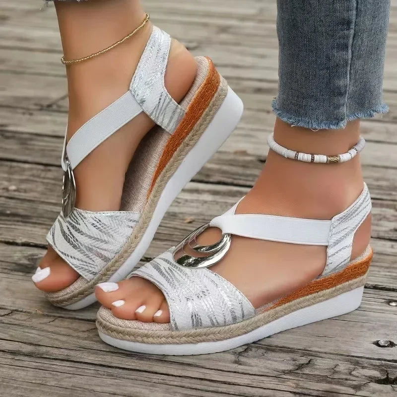 Ulderica Sandali Donna con Fibbia e Suola Spessa in Beige, foto 4