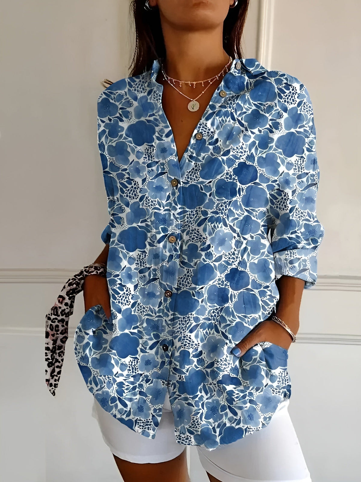 Vilia Blusa Donna con Collo Classico con Bottoni a Maniche Lunghe e Stampa Floreale e Ricamo, foto 4